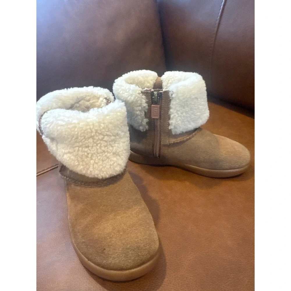 UGG 'Ramona' Girls Toddler Boots Chestnut Suede Sheepskin 1096089T